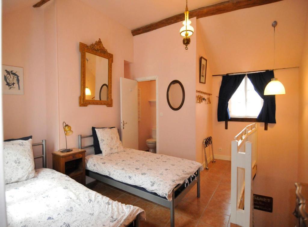 Le Passage Apartment La Charite Bagian luar foto